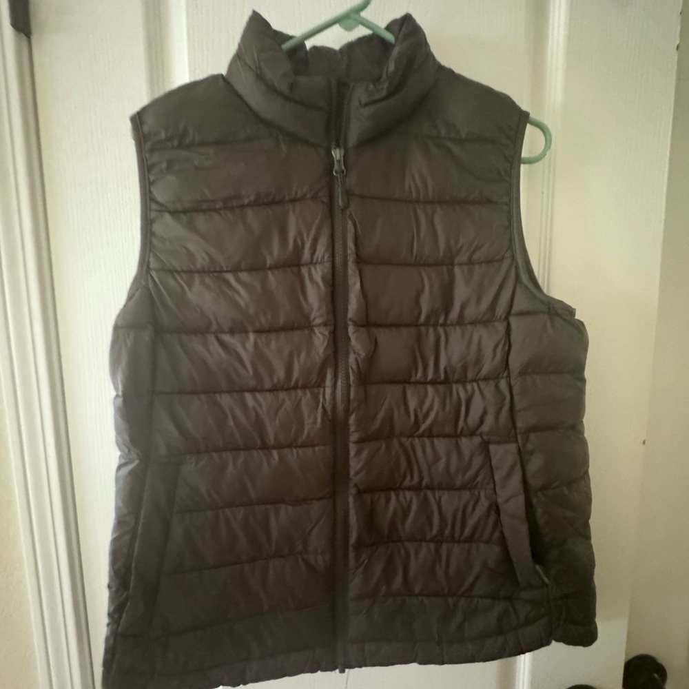 32 Degrees Winter Packable Puffer Vest in Olive Green Size Large